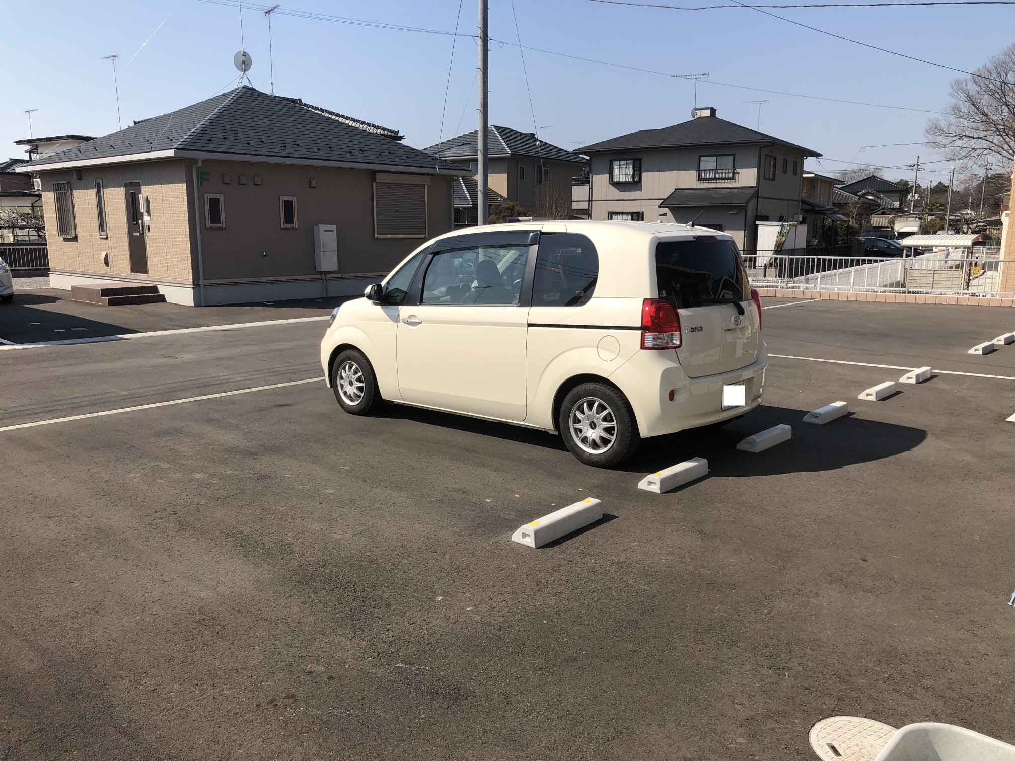 駐車場　敷地内駐車スペース