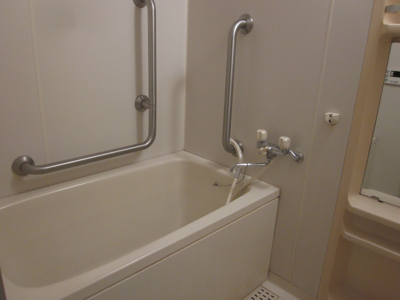 バス・シャワールーム　※他の部屋の写真です。