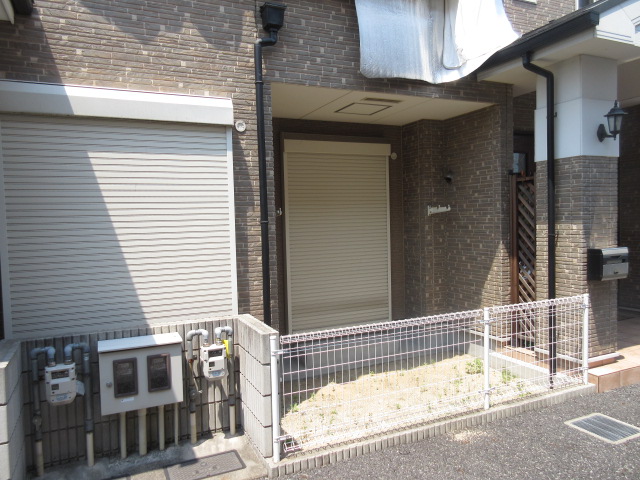 バルコニー　南向きで日当たり良好です。