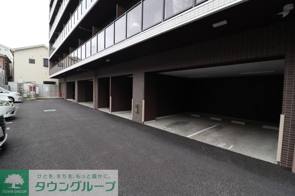 駐車場　駐車場