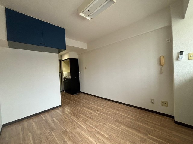 居室・リビング　別号室の写真です