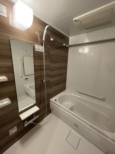 バス・シャワールーム　※写真は同タイプ住戸です。