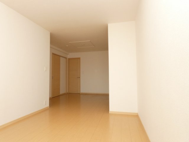 居室・リビング　ネオロイヤル