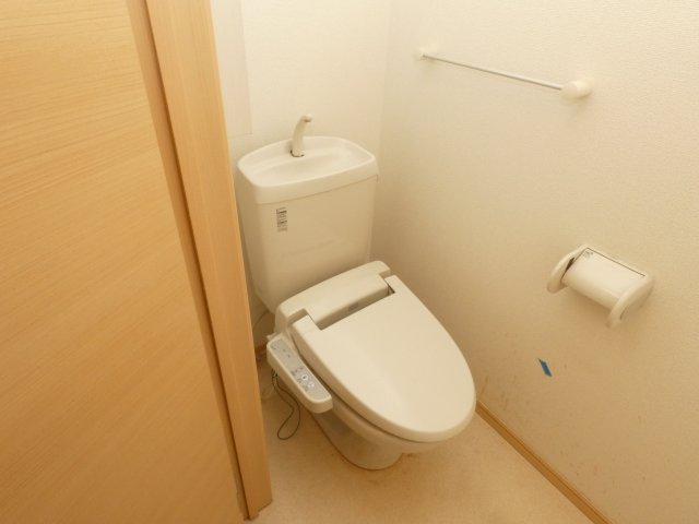 トイレ　ネオロイヤル