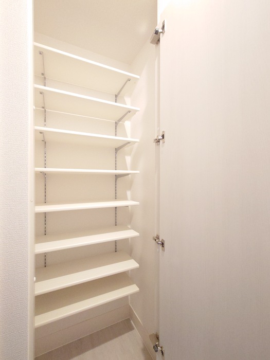 玄関　玄関収納