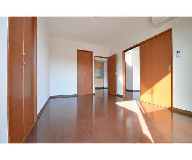 居室・リビング　?