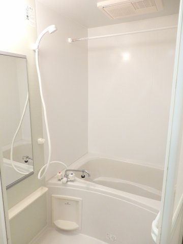 バス・シャワールーム　日々の暮らしに欠かせないお風呂です