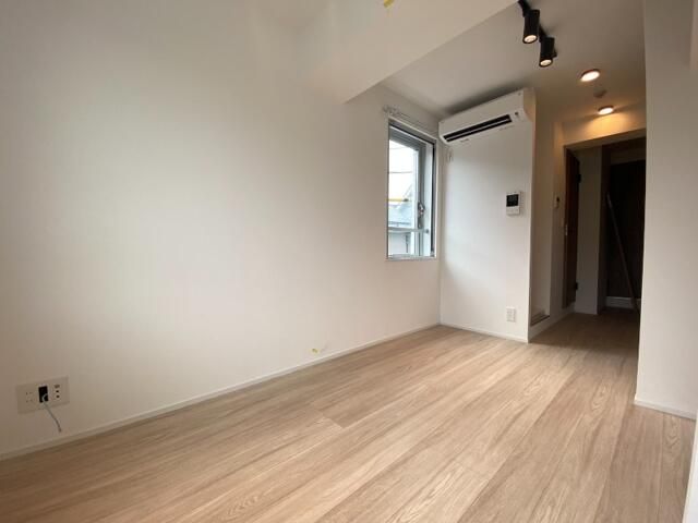 居室・リビング　ゆったり過ごせる居間です