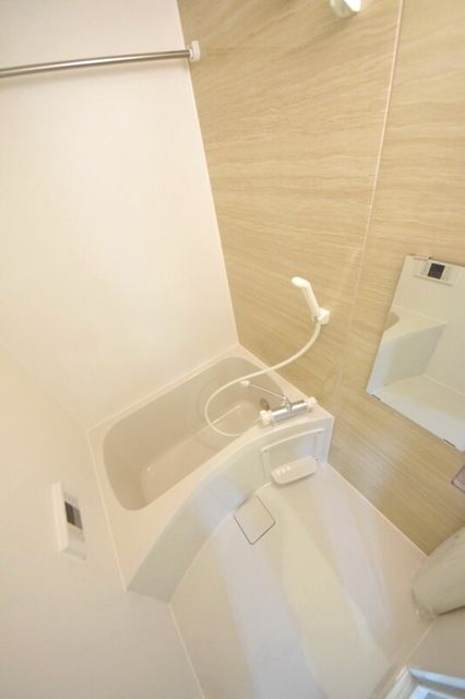 バス・シャワールーム　別部屋参考写真