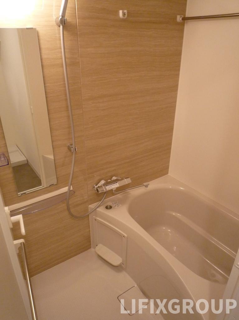 バス・シャワールーム　風呂