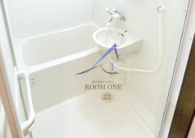 バス・シャワールーム　お風呂です。