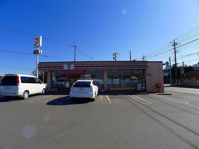 コンビニ　セブンイレブン館林成島店（コンビニ）まで600m