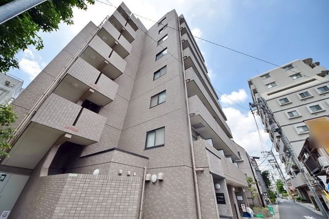 建物外観　★千歳船橋徒歩９分・鉄筋コンクリート製のしっかりしたマンシ…