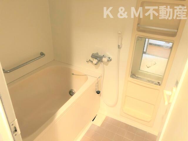 バス・シャワールーム　日々の暮らしに欠かせないお風呂です