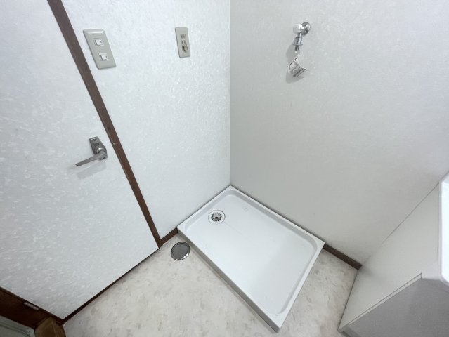 その他部屋・スペース　防水パン付洗濯機置場です