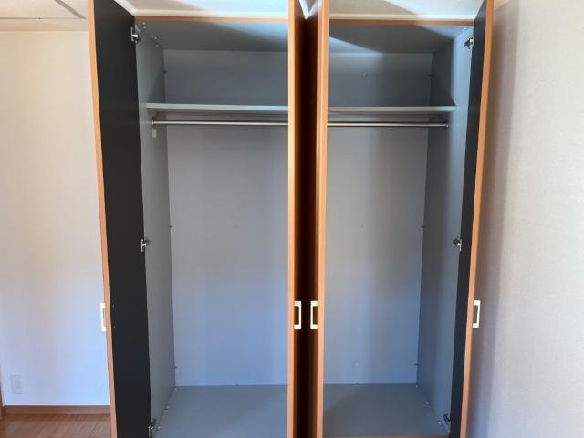 収納　南洋室クローゼット