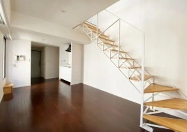 居室・リビング　☆明るい居間☆