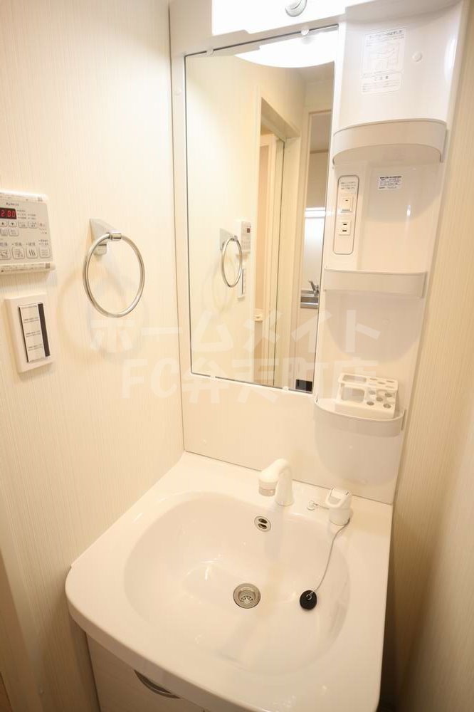 洗面設備　洗面所です