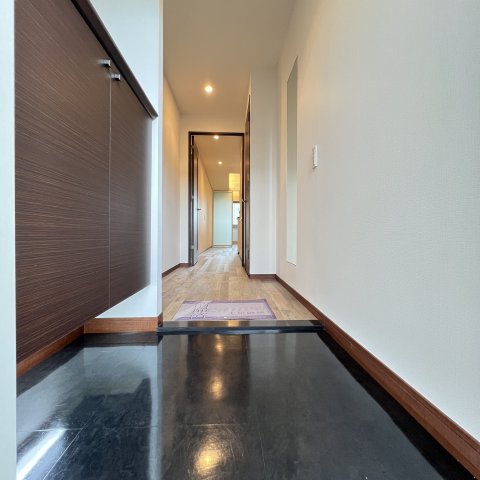 玄関　同仕様タイプです