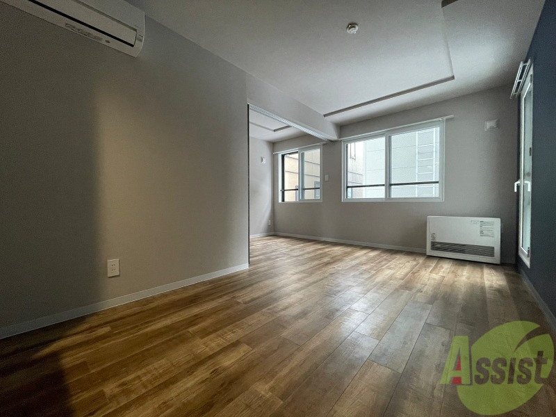 居室・リビング　広くてきれいなリビングです！快適に過ごせそうですね。