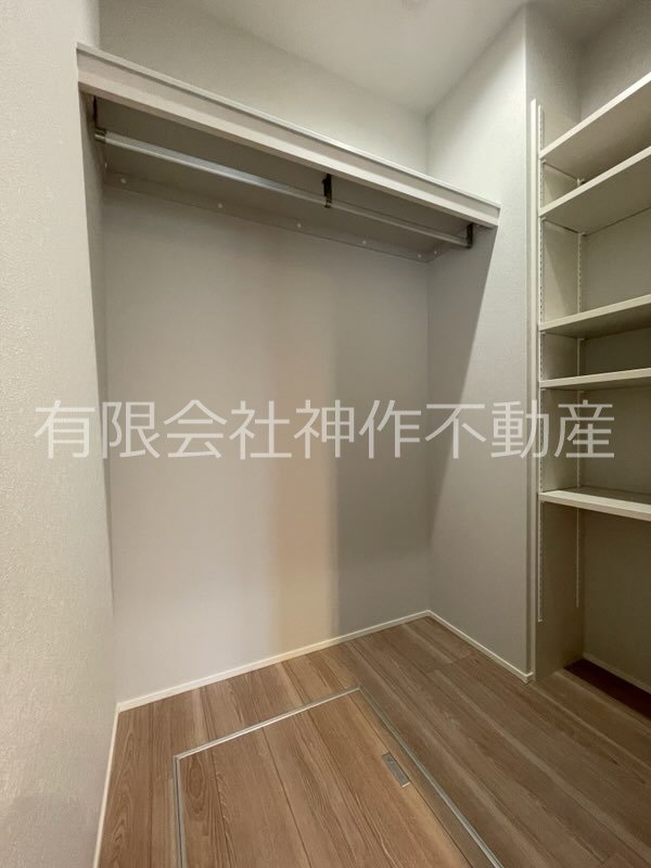 収納　ウォークインクローゼット