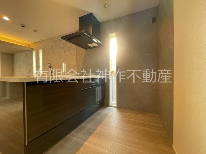 キッチン　IHクッキングヒーター