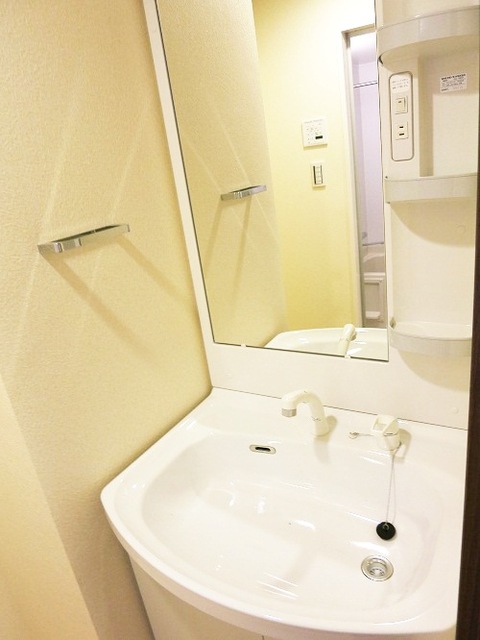 洗面設備　参考写真（同建物別部屋のものです）