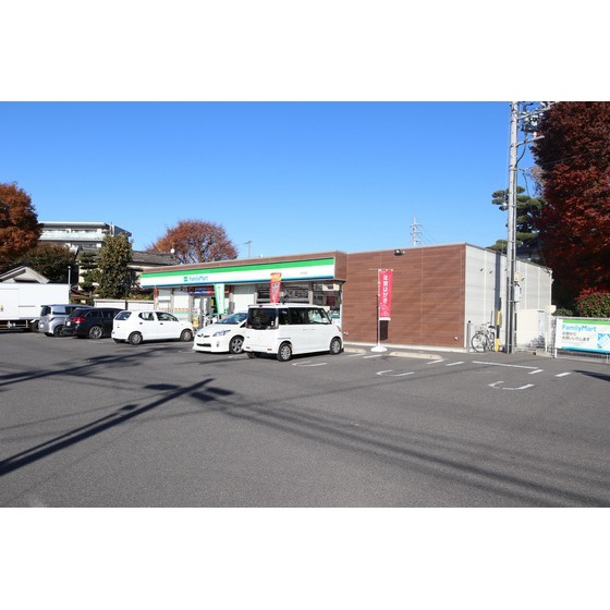 コンビニ　ファミリーマート北松本店（コンビニ）まで587m