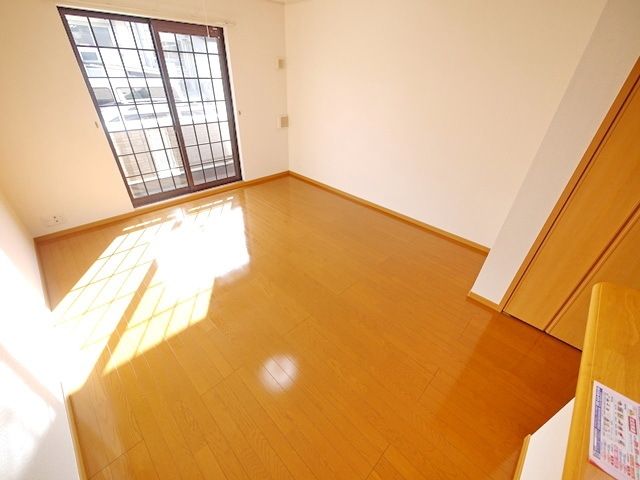 居室・リビング　★日当たり良好★