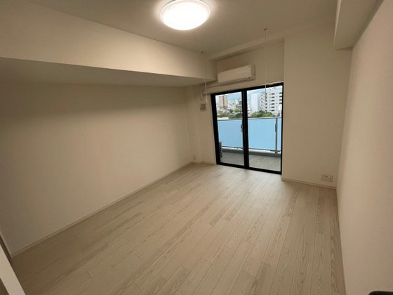 居室・リビング　※別部屋の写真です