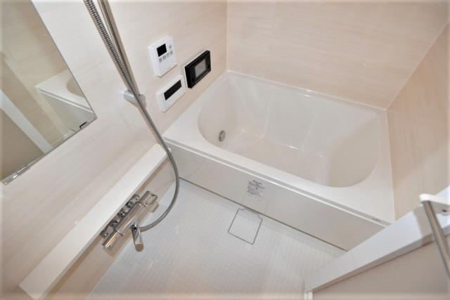 バス・シャワールーム　お風呂で日々の疲れを落としましょう