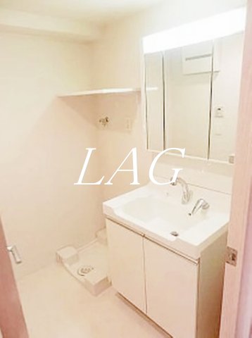 洗面設備　独立洗面台です。