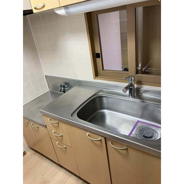 キッチン　コンパクトなキッチンで掃除もラクラク