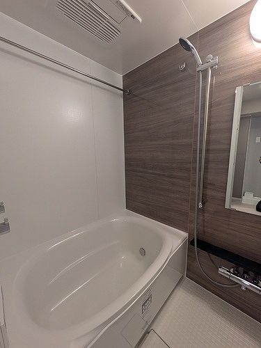 バス・シャワールーム