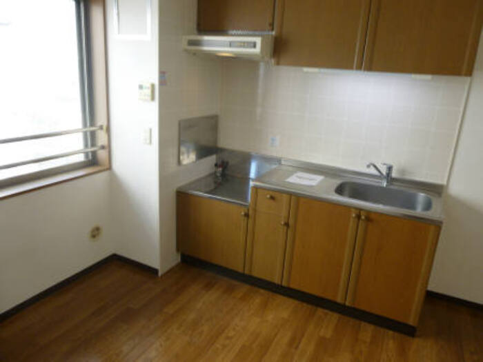 キッチン　参考写真（同物件別部屋）