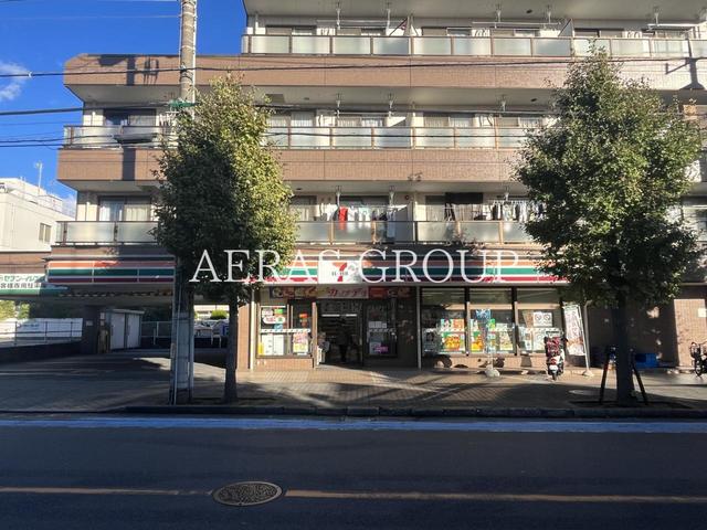 コンビニ　セブン-イレブン 大和桜ヶ丘西口店（コンビニ）まで107m