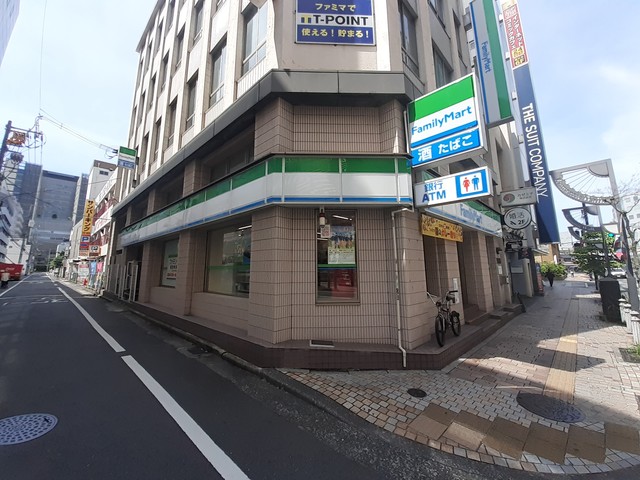 コンビニ　ファミリーマート岡山中山下店（コンビニ）まで101m