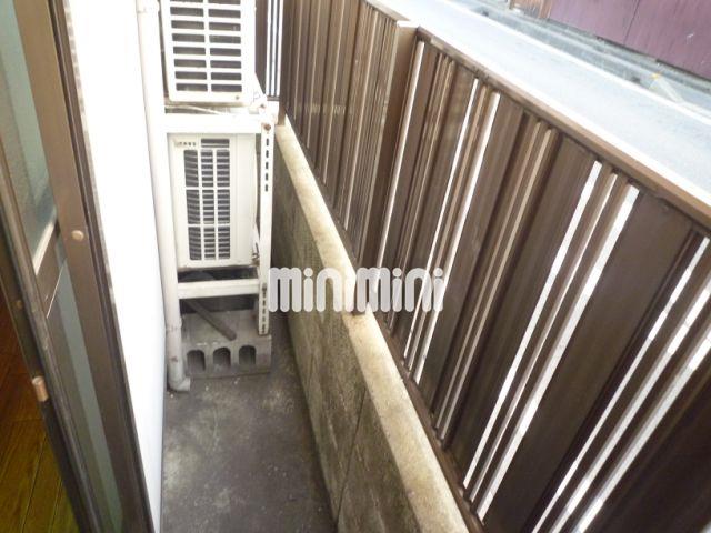 バルコニー　洗濯物はここへ干せます。