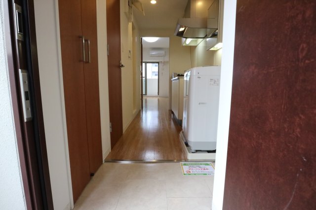 玄関　同一タイプです。
