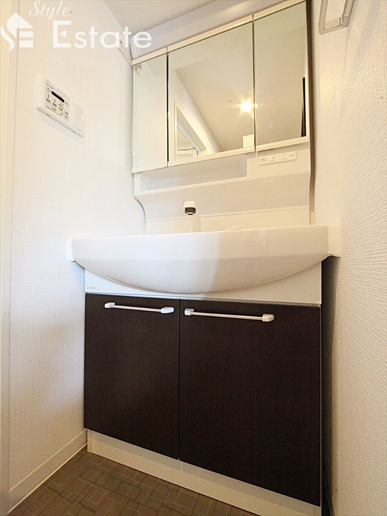 洗面設備　洗面所　洗髪洗面化粧台