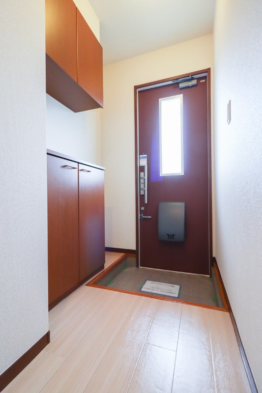 玄関　図面と現状に相違がある場合には現状を優先