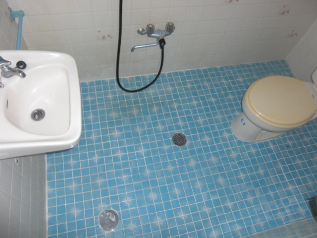 バス・シャワールーム　※別部屋の写真を掲載しております