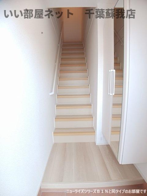 その他部屋・スペース　収納もある玄関です