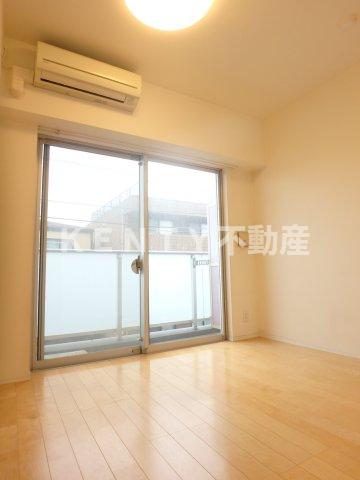 居室・リビング　使いやすい居間です