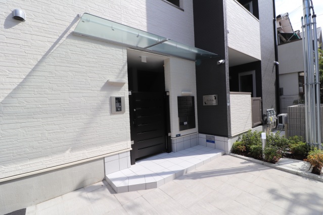 エントランス　オートロック付エントランス