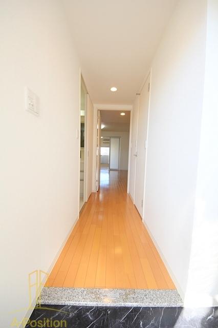 玄関　ルクレ阿波座レジデンス