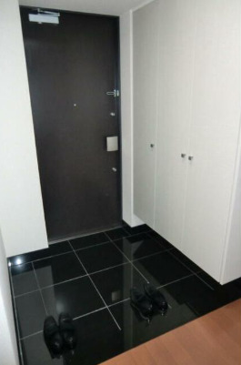 玄関　収納もある玄関です