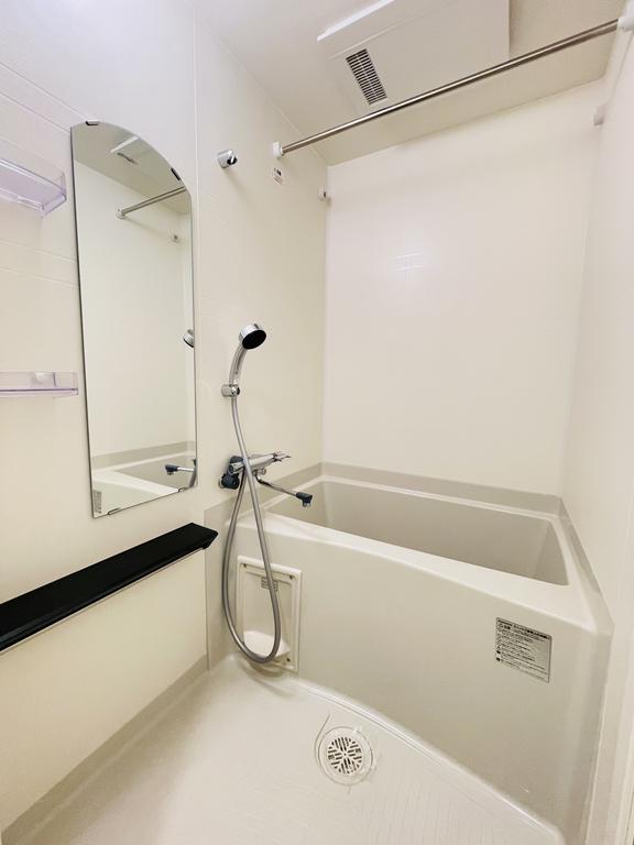 バス・シャワールーム　室内は現況を優先します