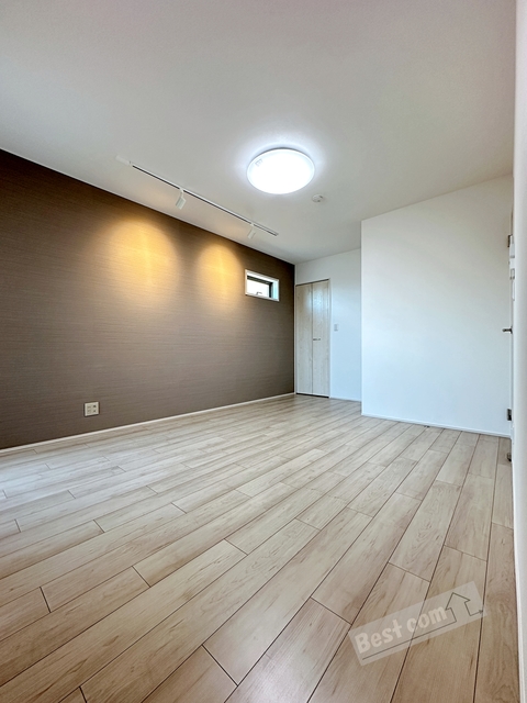 居室・リビング　間接照明付きで空間を演出♪