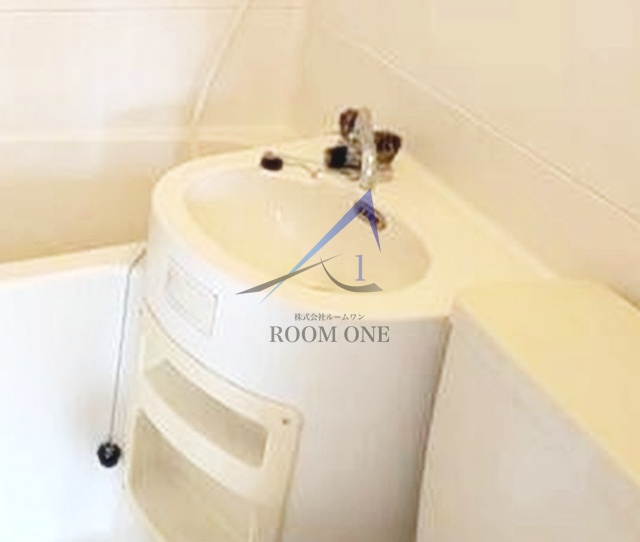 洗面設備　洗面台です。